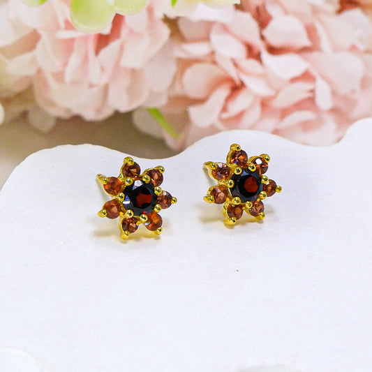 Thaigems ต่างหูเงินแท้ 925 ฝังพลอยโกเมน (Garnet) + โกเมน (Sir Lanka Garnet)