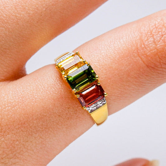 แหวนทอง9K ฝังพลอย แซฟไฟร์ดิบ (sapphire) + เพชร (diamond)