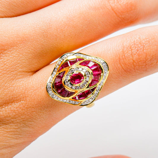 แหวนทอง9K ฝังพลอย ทับทิมไทย (SiamRuby) + เพชร (Diamond)