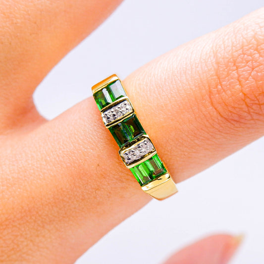 แหวนทอง9K ฝังพลอย ซาโวไรท์ (Tsavorite) + เพชร (Diamond)