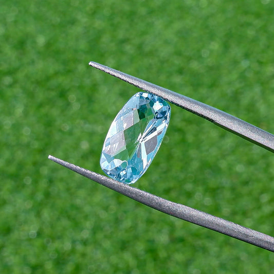 Thaigems พลอยสกายบลูโทพาส (Sky Blue Topaz)